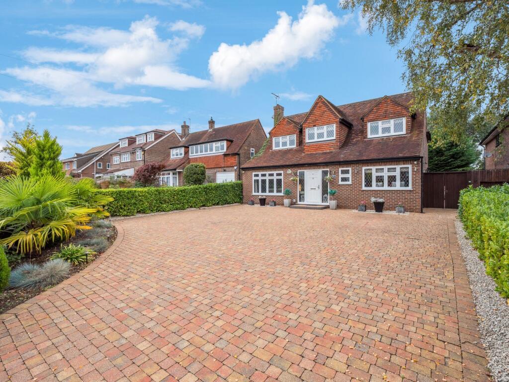 Main image of property: Beacon Way, Rickmansworth, WD3