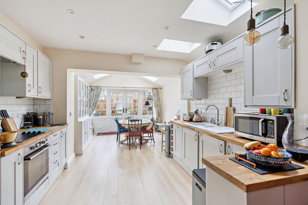 Main image of property: High Street, Rickmansworth, WD3