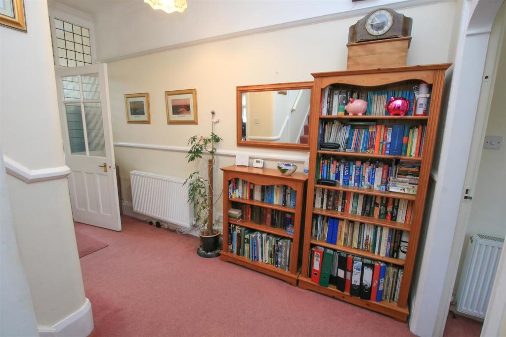 5 bedroom semidetached house for sale in Windsor Road, Doncaster, DN2