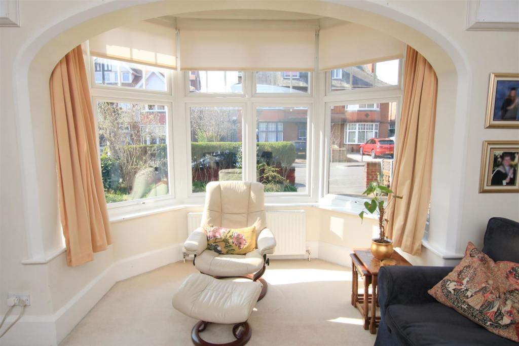 5 bedroom semidetached house for sale in Windsor Road, Doncaster, DN2