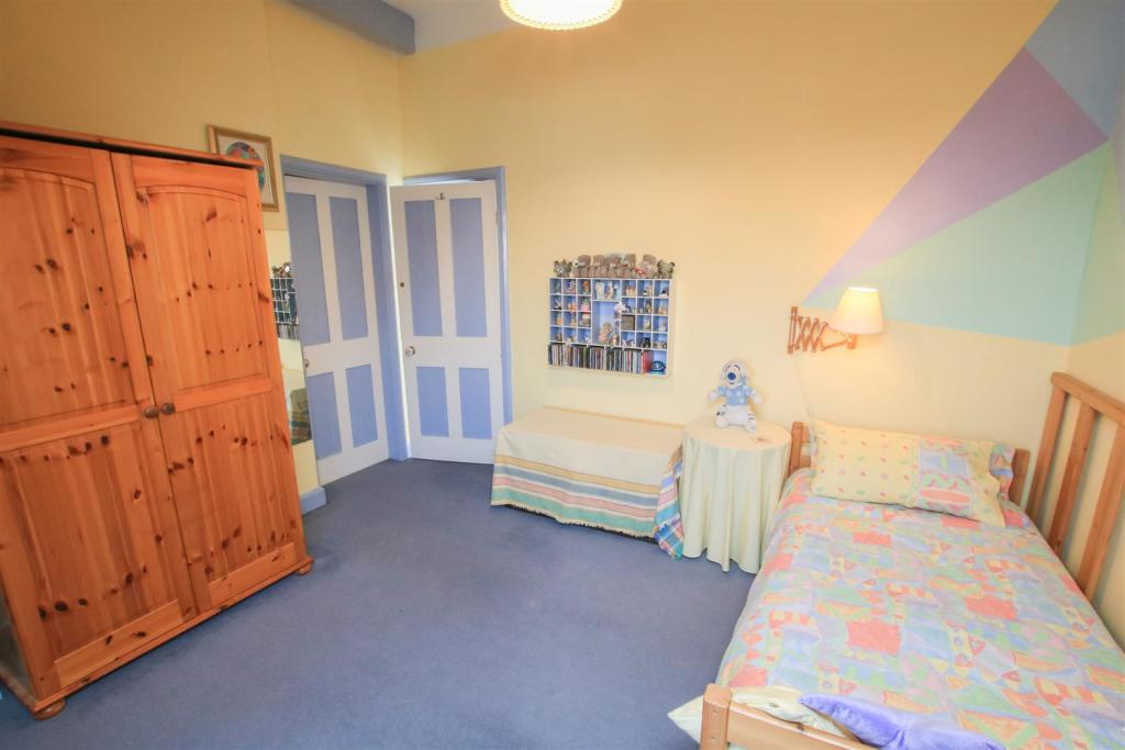 5 bedroom semidetached house for sale in Windsor Road, Doncaster, DN2