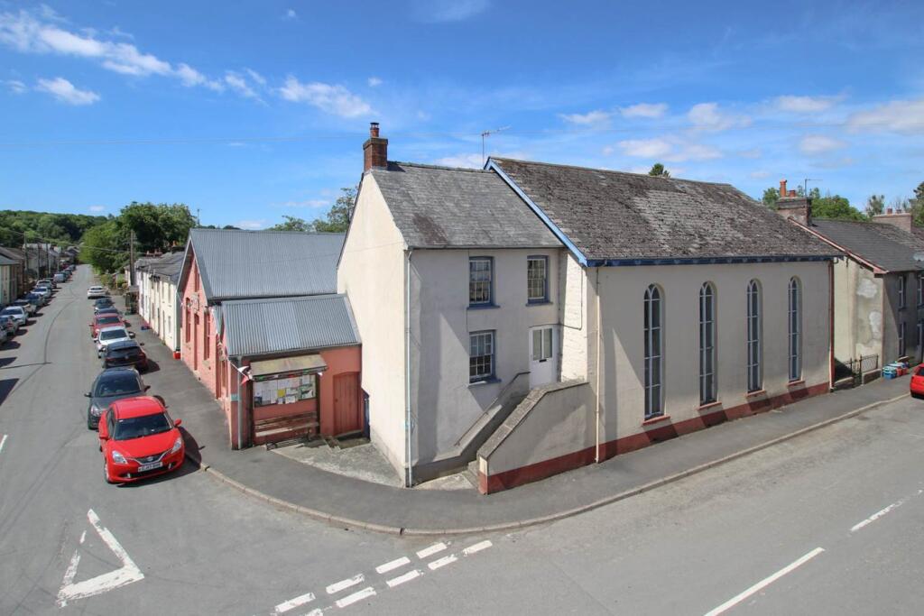 Main image of property:  Llangammarch Wells, LD4