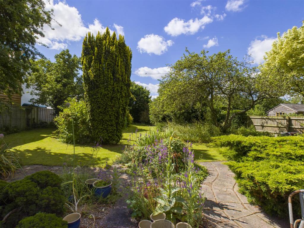 3 bedroom detached house for sale in Ivington Green, Herefordshire, HR6