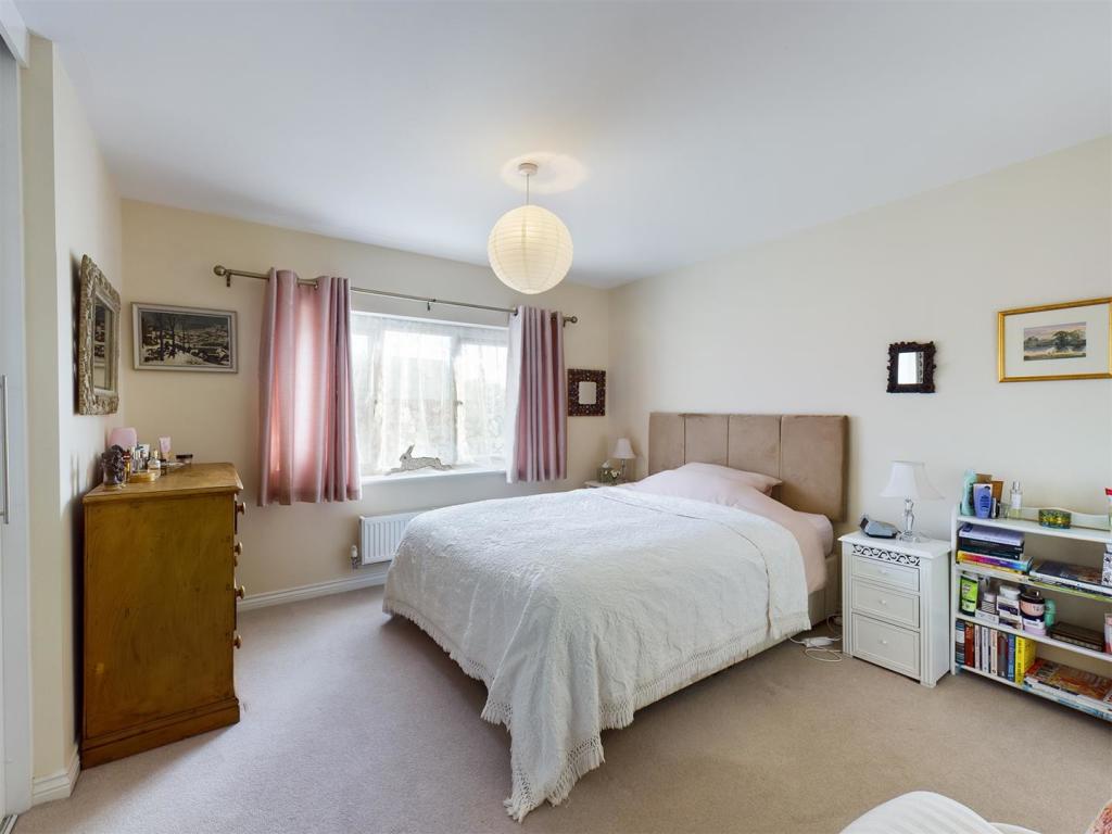 4 bedroom detached house for sale in Bateman Close, Shobdon, HR6