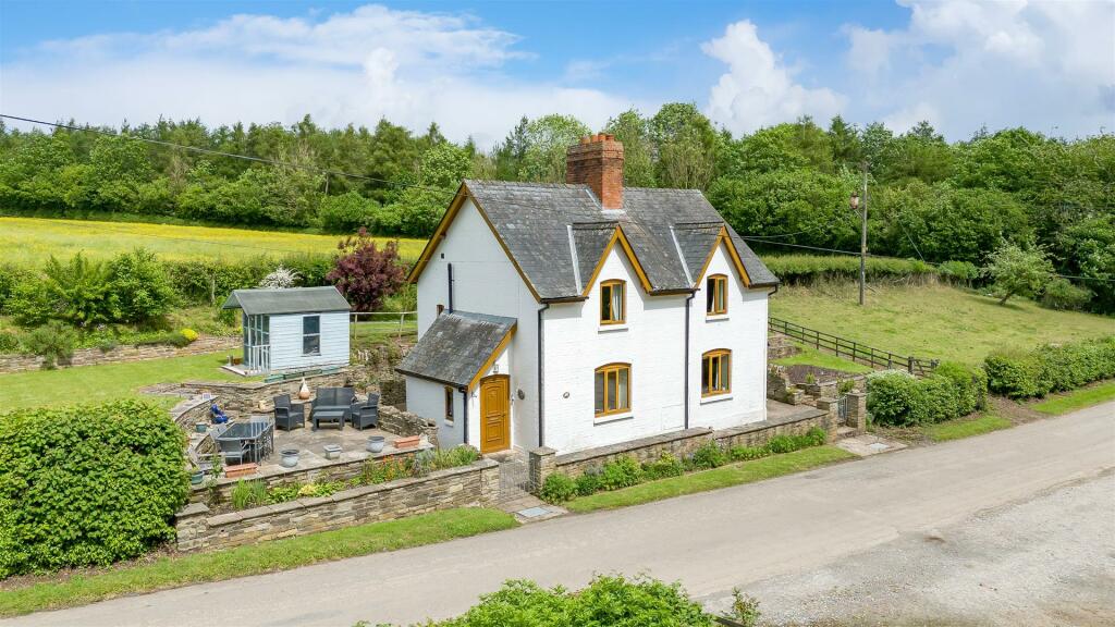 3 bedroom cottage for sale in Almeley, Herefordshire, HR3