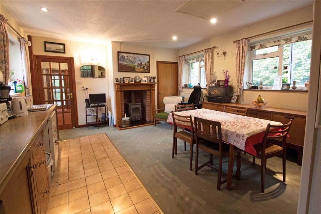 3 bedroom detached bungalow for sale in LUSTON, Luston, Herefordshire, HR6