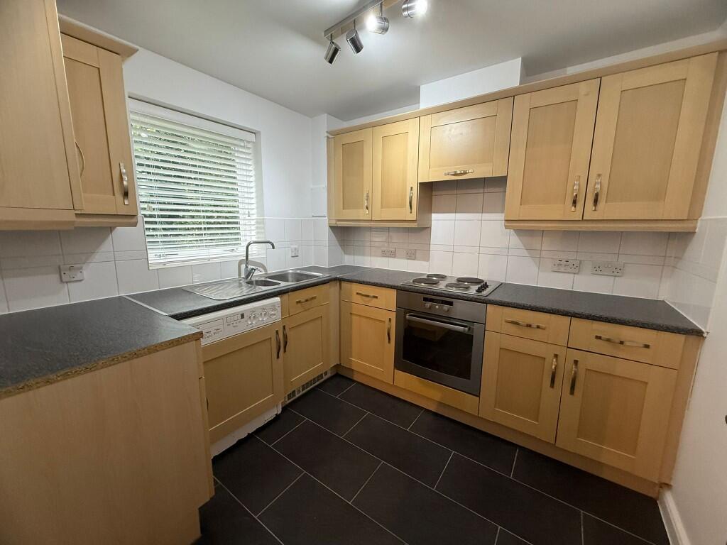 Main image of property: Melling Drive, Enfield, Greater London, EN1