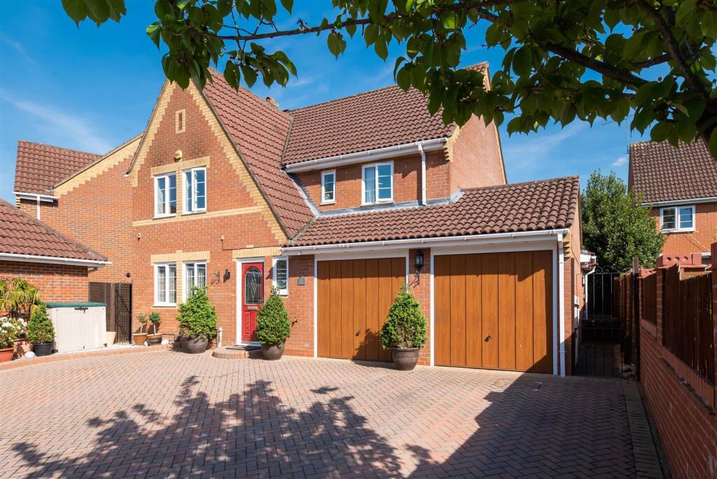 Main image of property: The Rockery, Farnborough