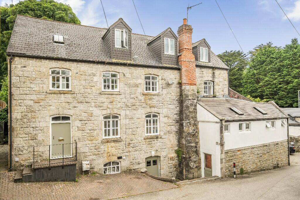 Main image of property: Tresooth Lane, Penryn, Cornwall, TR10