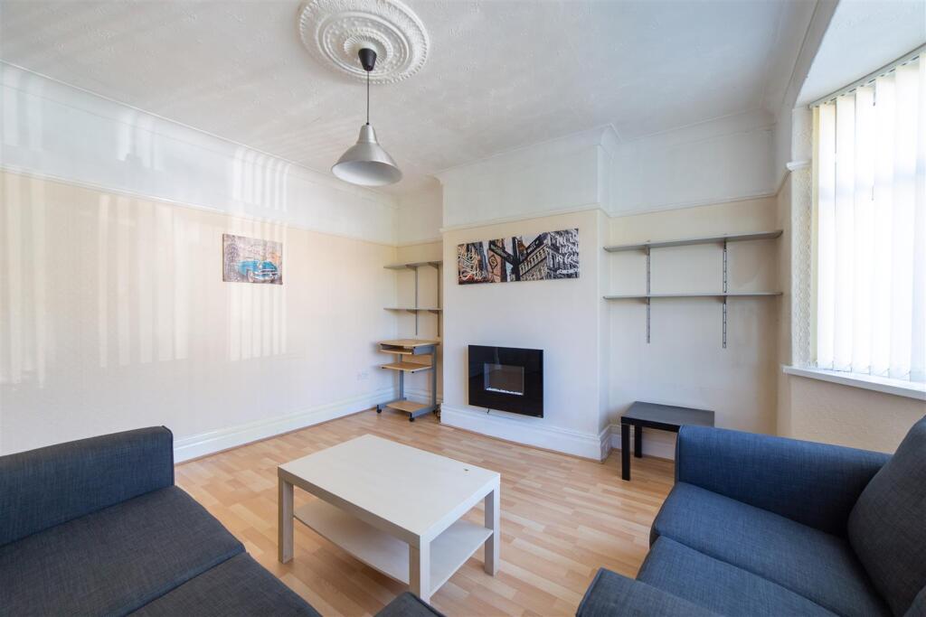 Main image of property: Ferndene Grove, High Heaton, NE7