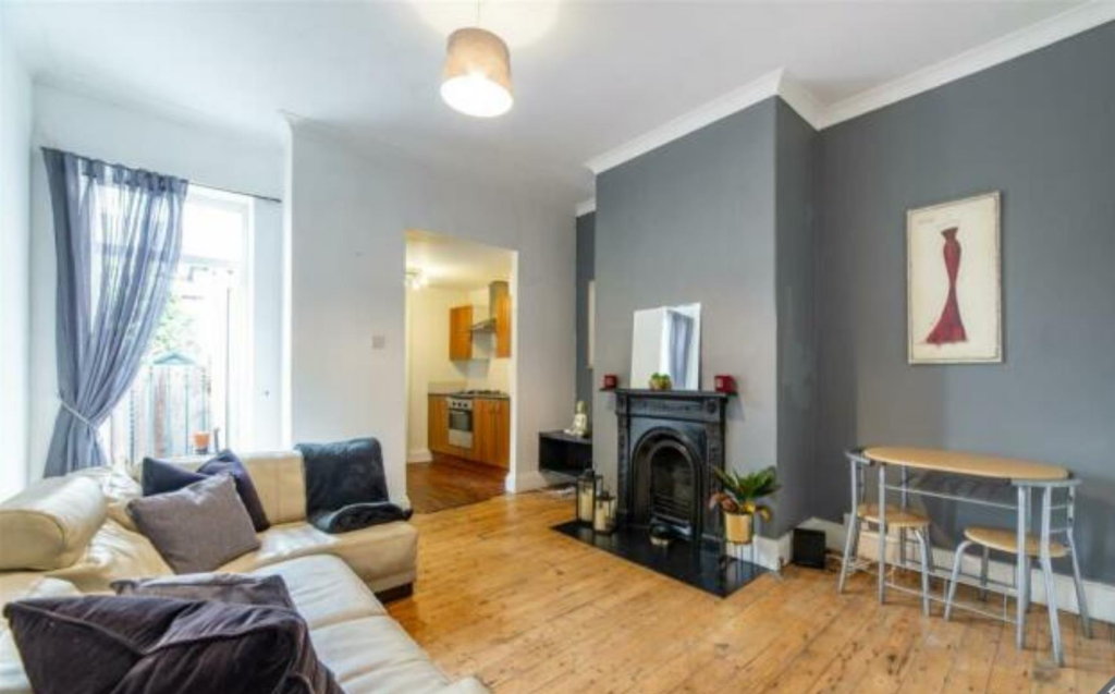 Main image of property: £135pppw - Amble Grove, Sandyford, NE2