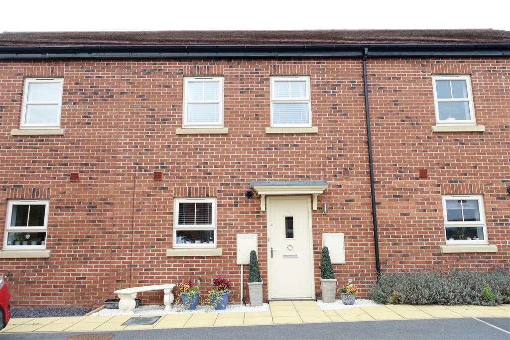 3 bedroom town house for sale in Stretton Street, AdwickLeStreet