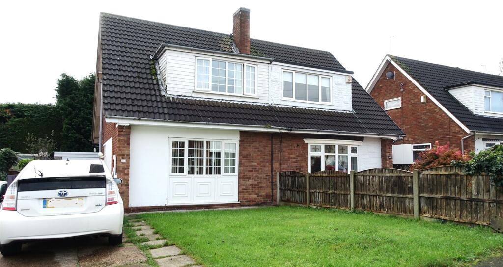 3 bedroom semidetached house for sale in Cambourne Close, AdwickLe