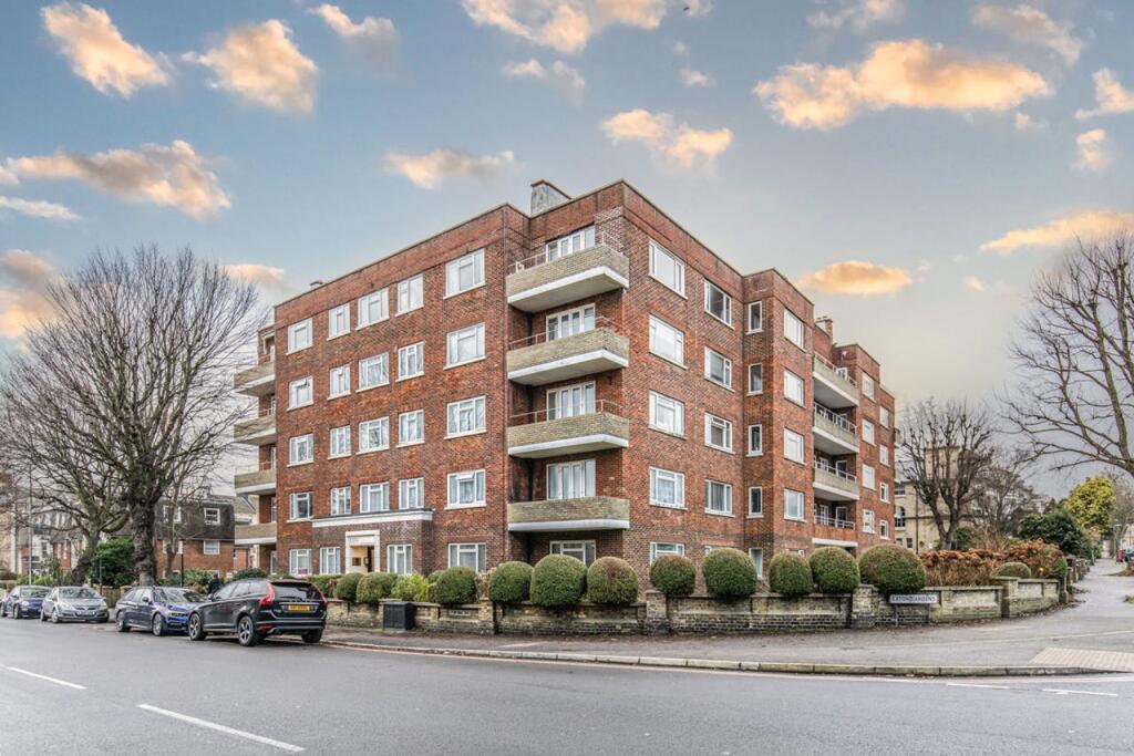Additional property image - 26 Eaton Court, Eaton Gardens, Hove, BN3 3PL