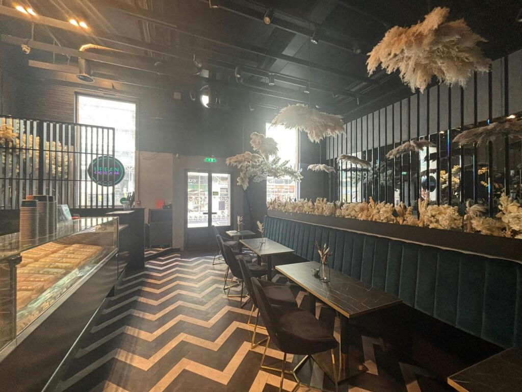 Western Road 7980 Brighton 8.jpg