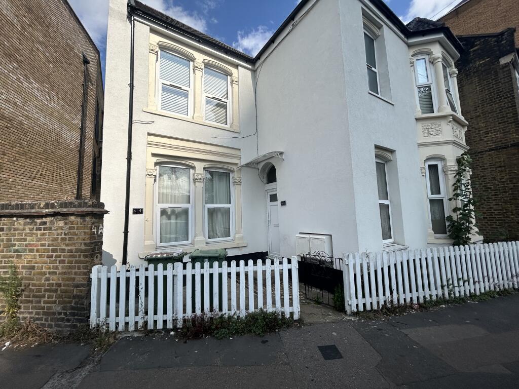 Main image of property: Canning Town, E16