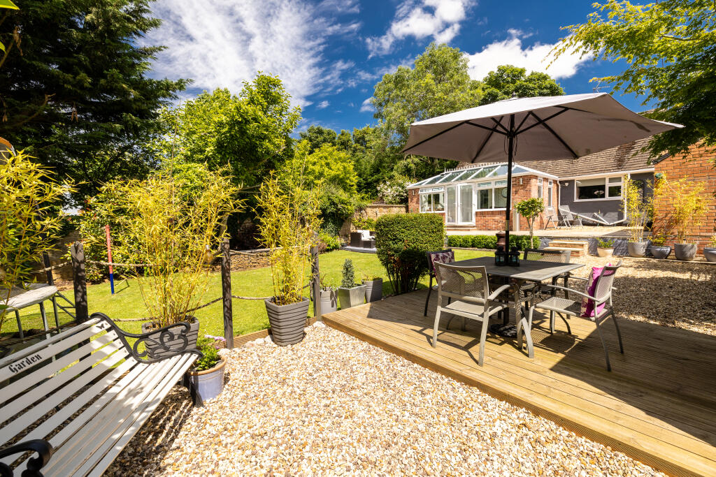 Detached bungalow for sale in 1 Rectory Gardens Drayton Banbury OX15