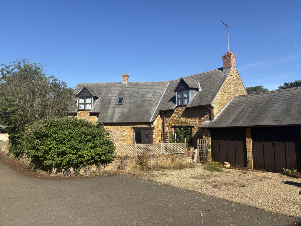 Main image of property: 5 Sackville Court Gullicote Lane Hanwell Banbury OX17 1HQ