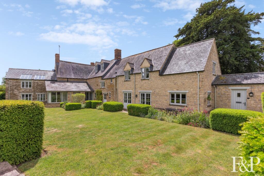 Main image of property: Farthinghoe Road, Hinton-In-The-Hedges