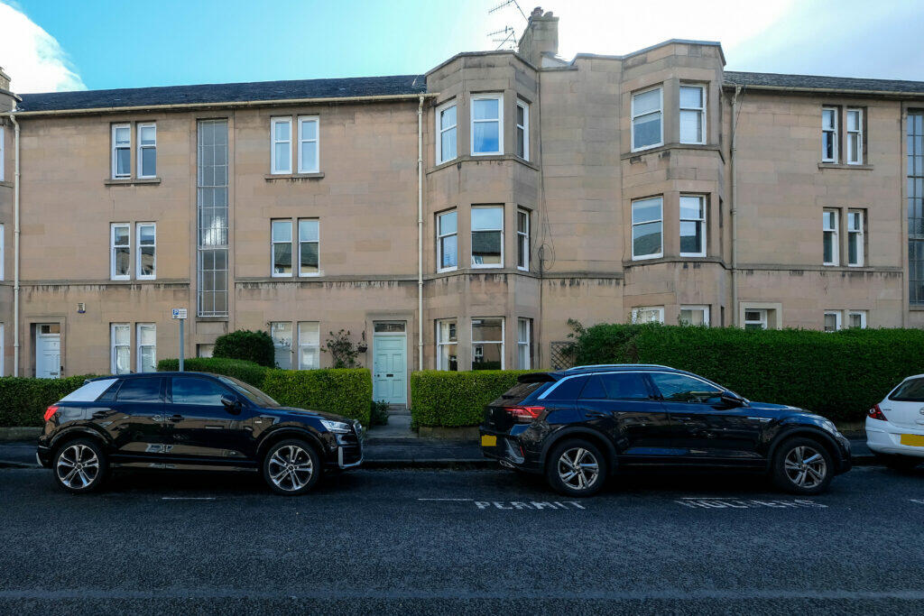 2 bedroom flat for sale in 9 (Flat 1), Learmonth Crescent, Edinburgh