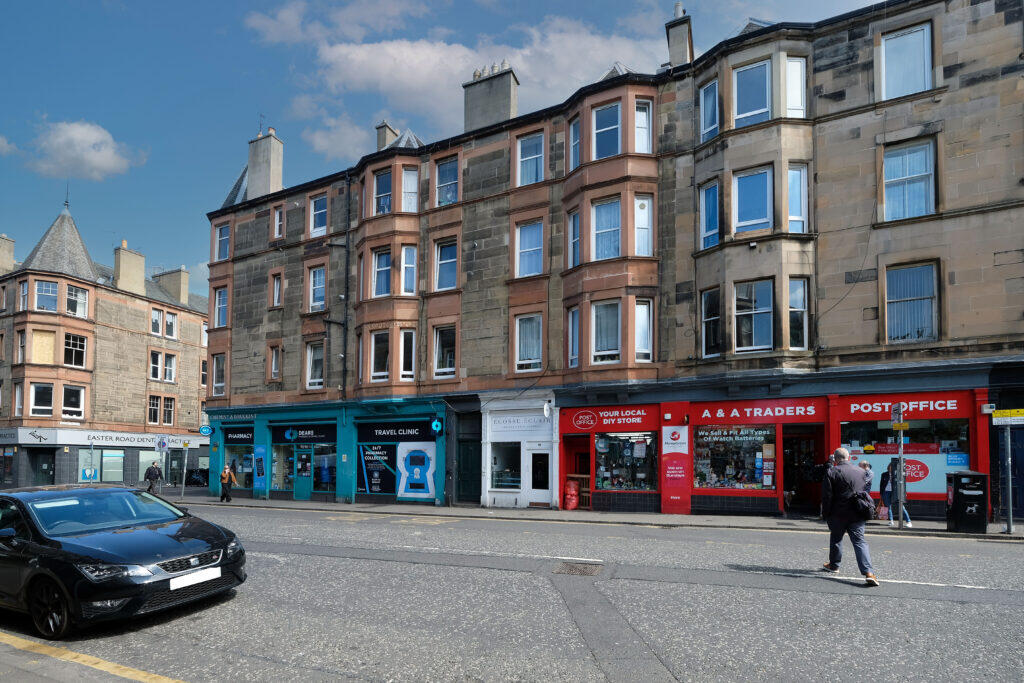 Main image of property: 90 (Flat 4) Easter Road, Edinburgh, EH7 5RQ