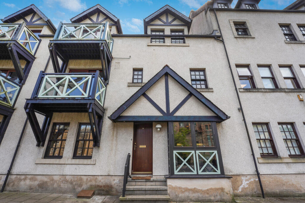 Main image of property: 18 Hawthornbank Lane, Dean Village, Edinburgh, EH4 3BH