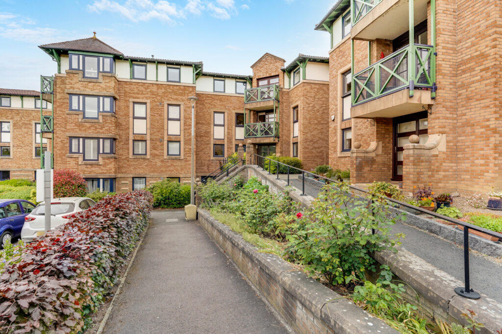 Main image of property: 3/14 North Werber Park, Edinburgh, EH4 1SY
