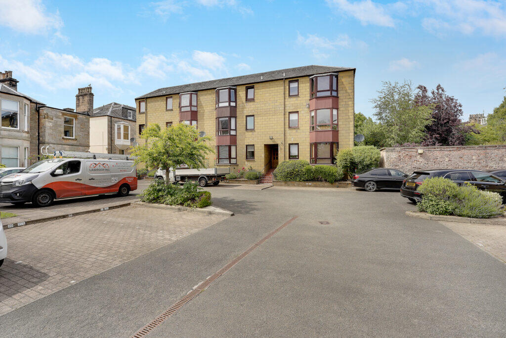 Main image of property: 3/4 Grantully Place, Edinburgh, EH9 1SQ