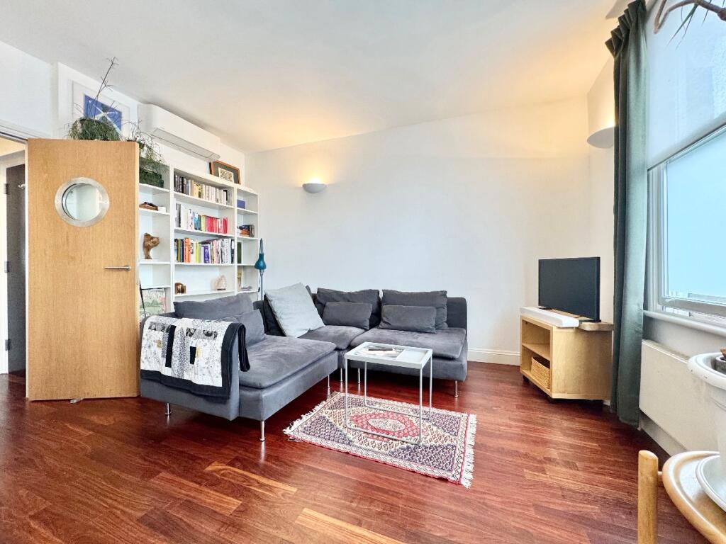 Main image of property: Battersea Park Road, London, SW11 4ND
