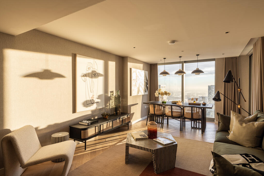 Main image of property: Landmark Pinnacle, Canary Wharf, E14