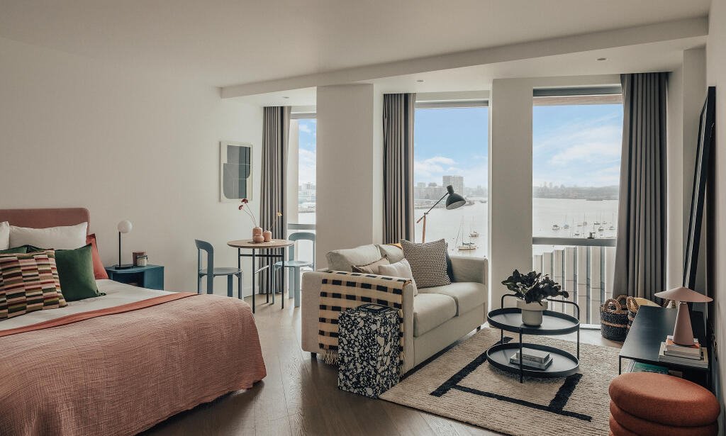 Main image of property: Peninsula Riverfront, Greenwich, SE10