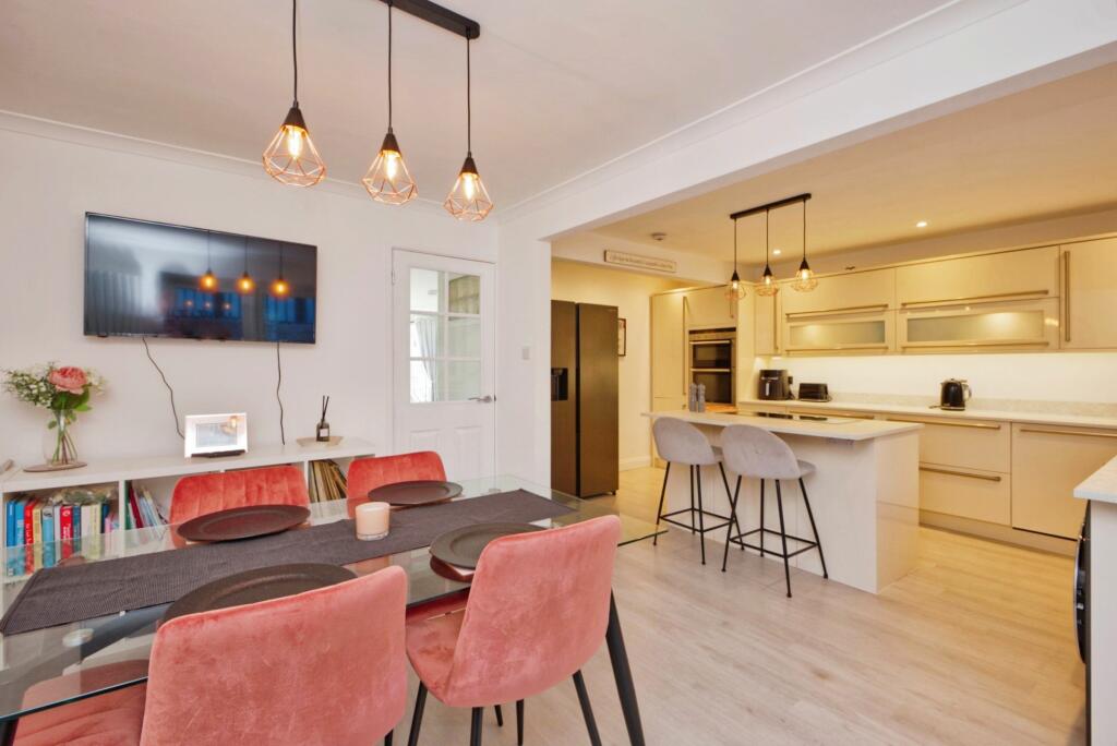 Additional property image - Manor Valley, Weston-super-Mare - MILTON HILLSIDE