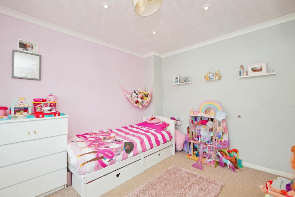 Additional property image - St. Austell Road, Weston-super-Mare - LARGE GARDEN