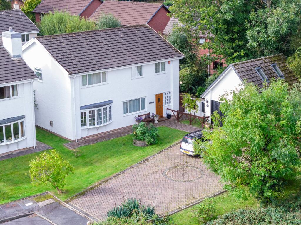 Main image of property: 84 Maesceinion, Waunfawr, Aberystwyth, SY23
