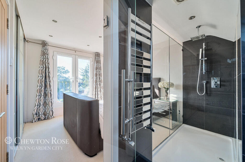 Main image of property: Cuffley Hill, Goffs Oak