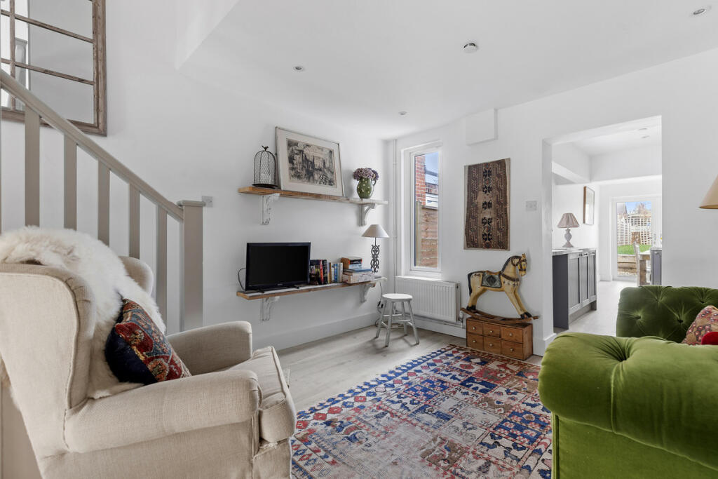 3 bedroom terraced house for sale in Lutener Road, Easebourne Midhurst