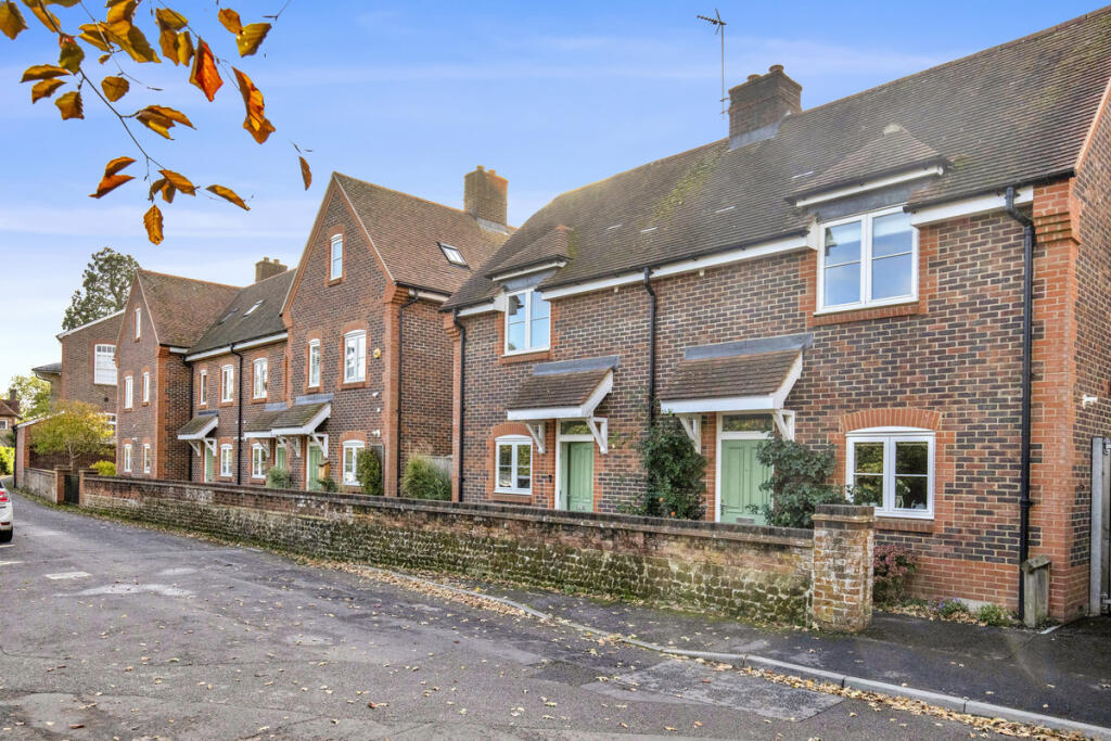 Main image of property: Gilbert Hannam Close, Midhurst, GU29