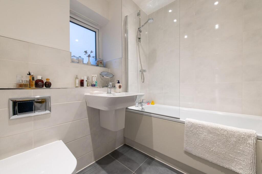 Additional property image - St Clements Lakes, Greenhithe