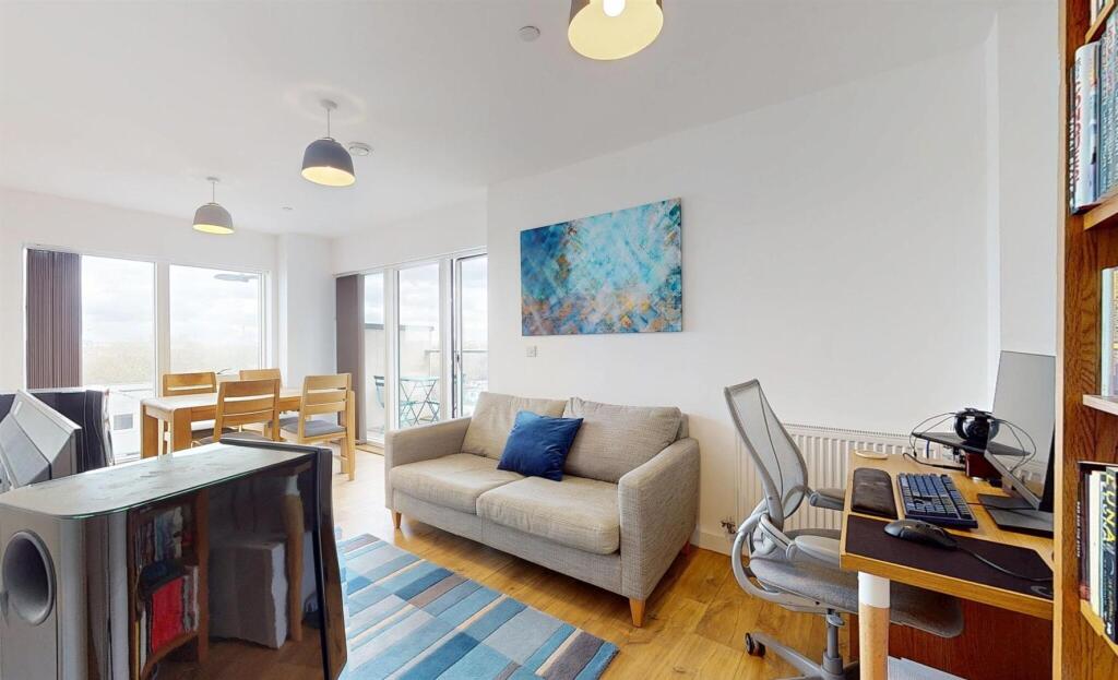 Main image of property: Gallions Reach, London E16