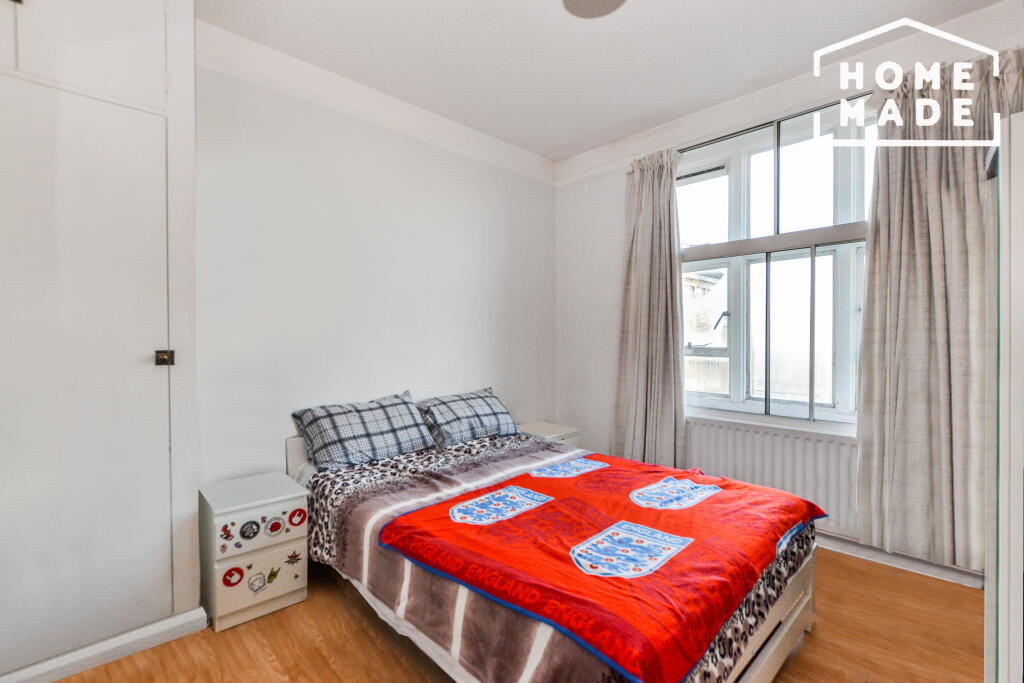Main image of property: Fairfield Drive, London, SW18