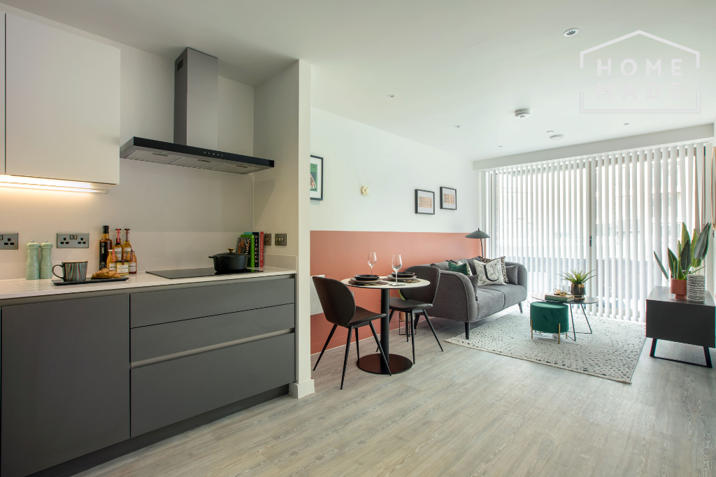 Main image of property: Botanica, M15