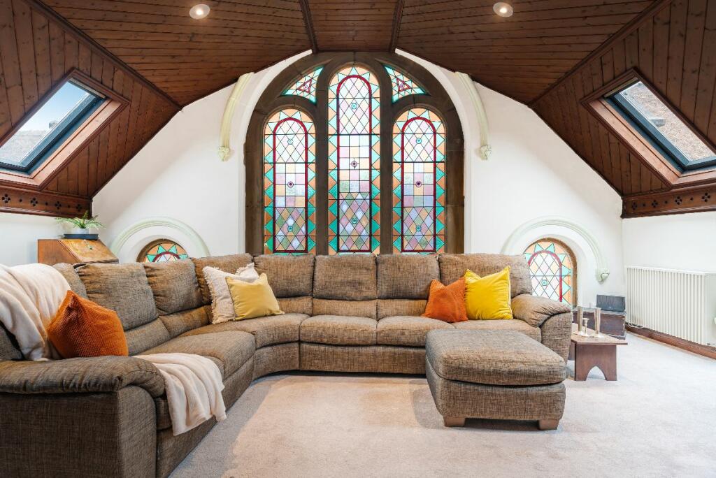 3 bedroom detached house for sale in Old Chapel, Barford St. Martin