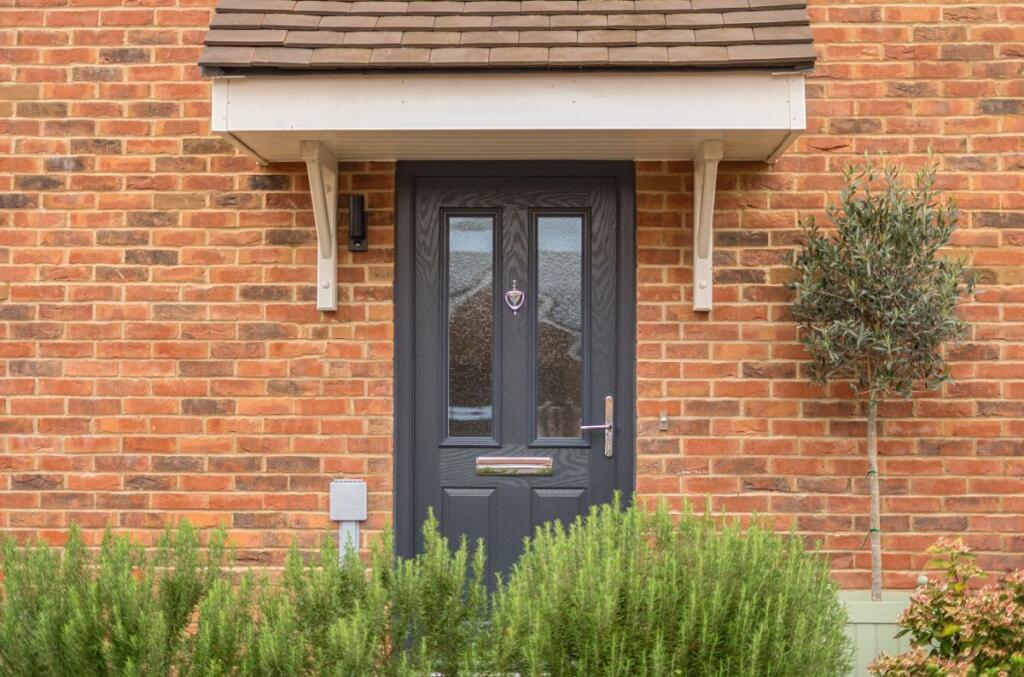 Main image of property: 14 Castle Hill Lane, Bishopdown, Wiltshire, SP1 3GP