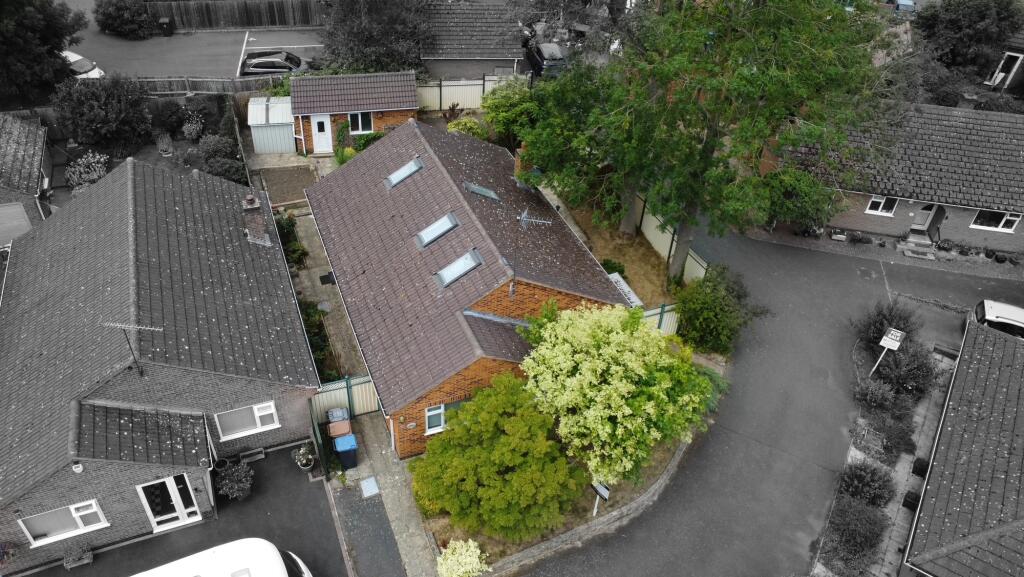 Main image of property: Poplar Avenue, Markfield, Leicestershire