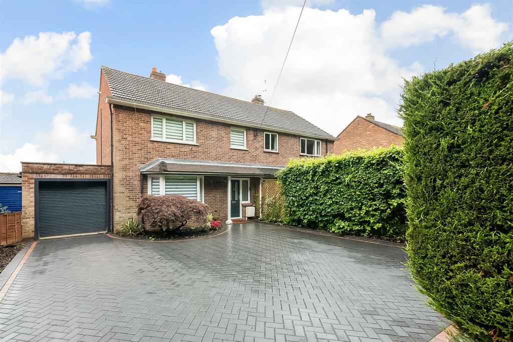 Main image of property: Coltsfoot Lane, Oxted