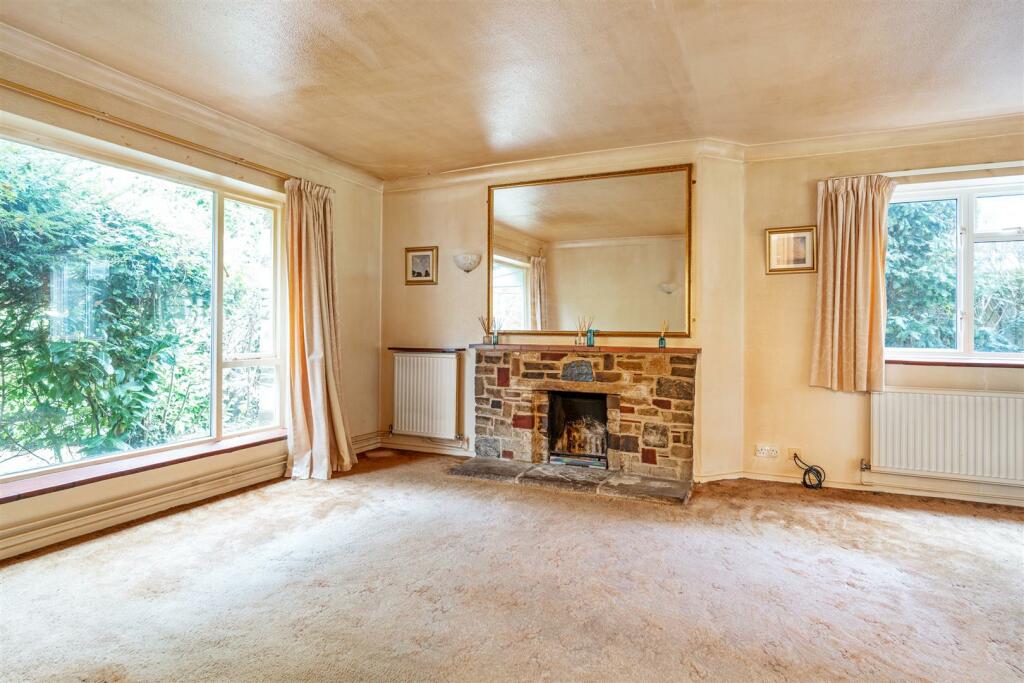 Additional property image - Whyteleafe Road, Caterham