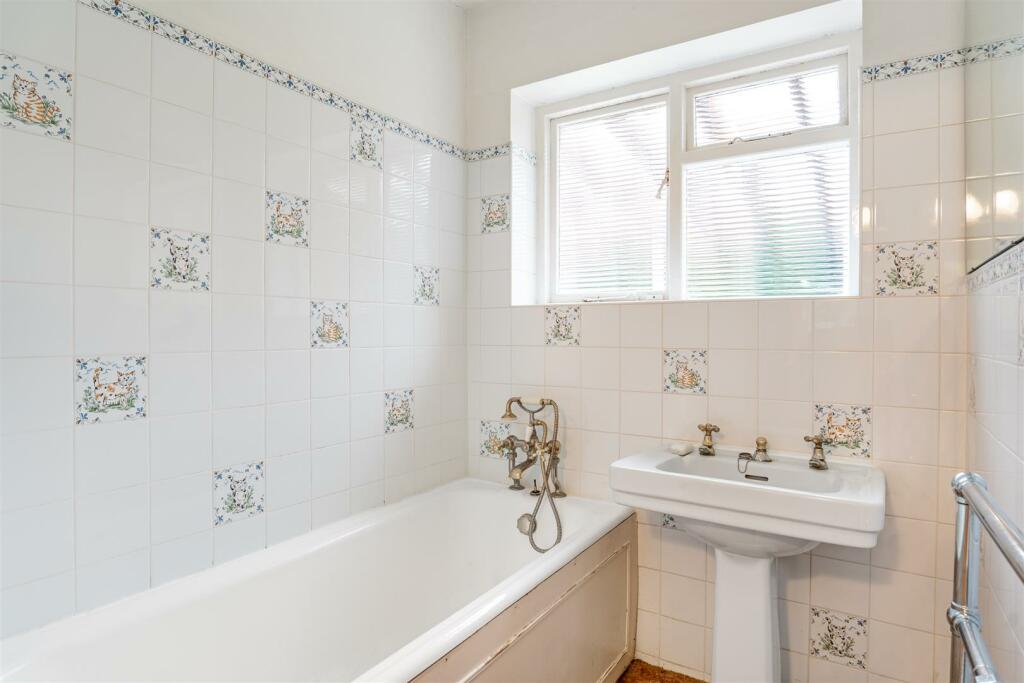 Additional property image - Whyteleafe Road, Caterham