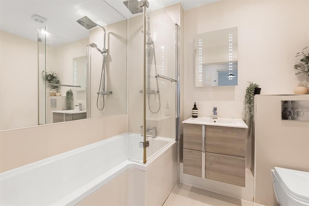 Additional property image - Station Road, Whyteleafe