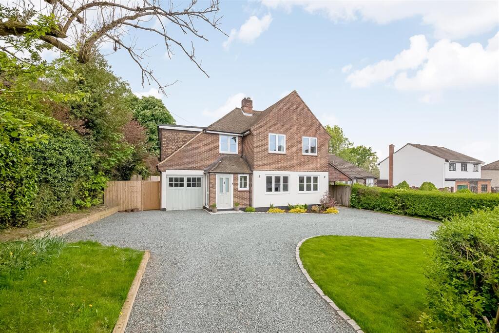 Main image of property: Park Avenue, Caterham