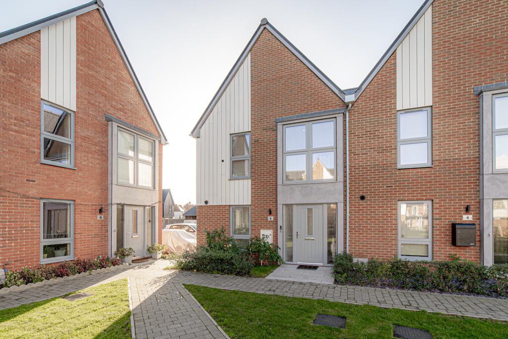 Main image of property: Skipper Walk, Ashford, TN24